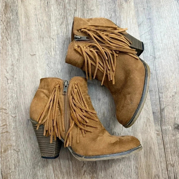 MIA Shoes - MIA • Lissa Leather Fringe Booties